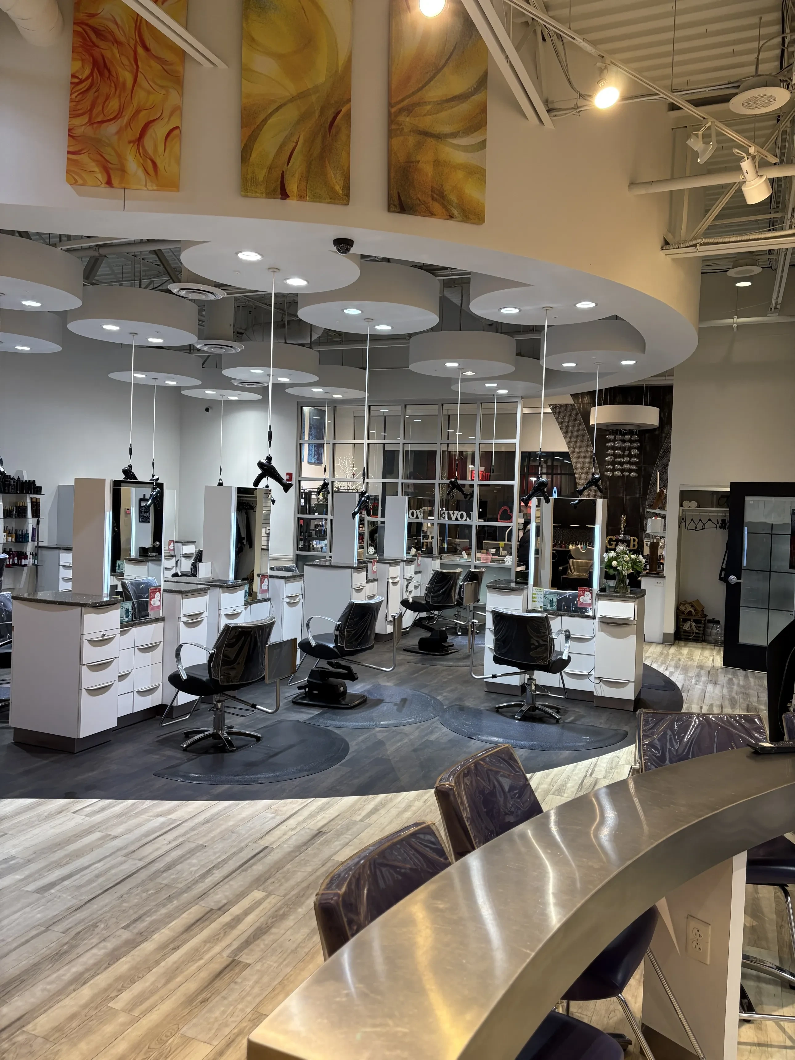 Clean hair salon after professional cleaning services by Spring Cleaning Company in St. Louis, Missouri